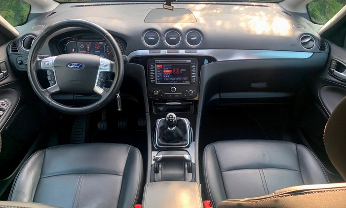 Ford S-Max cena 43500 przebieg: 190000, rok produkcji 2014 z Gniezno małe 742